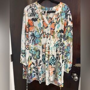 Bundle 2 for $30. Melissa McCarthy Colorful Floral Tunic. Size 2X.